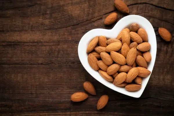 are almonds good for oily skin