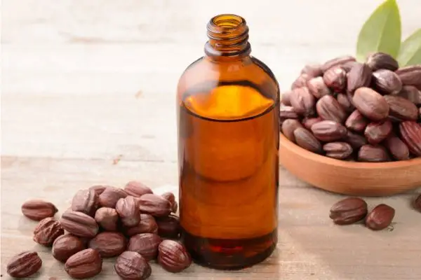 jojoba oil for oily skin benefits