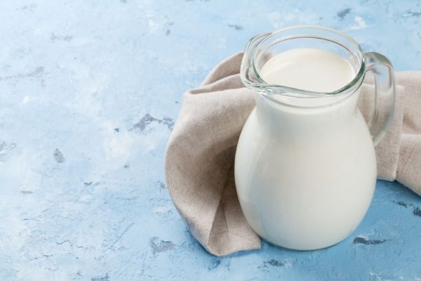 milk uses for oily skin