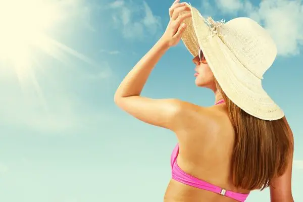 oily skin protects against sun damage