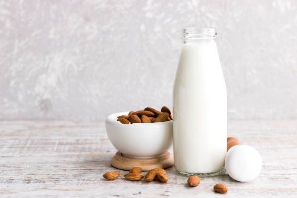 almond milk for oily skin