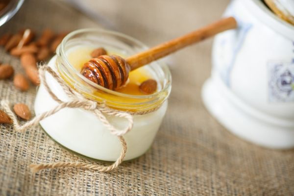 honey and yogurt for oily skin