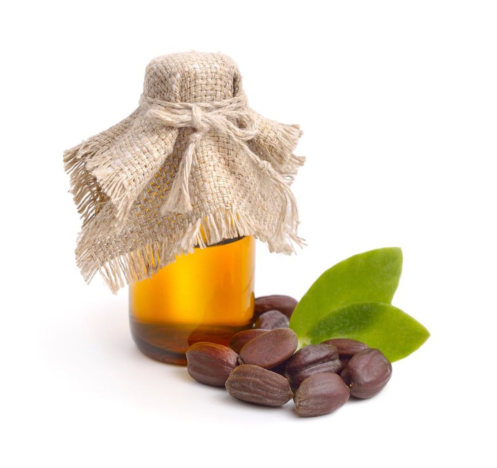 jojoba oil is a good natural remedy for acne