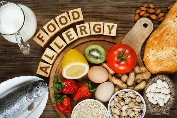 can food allergies make you break out