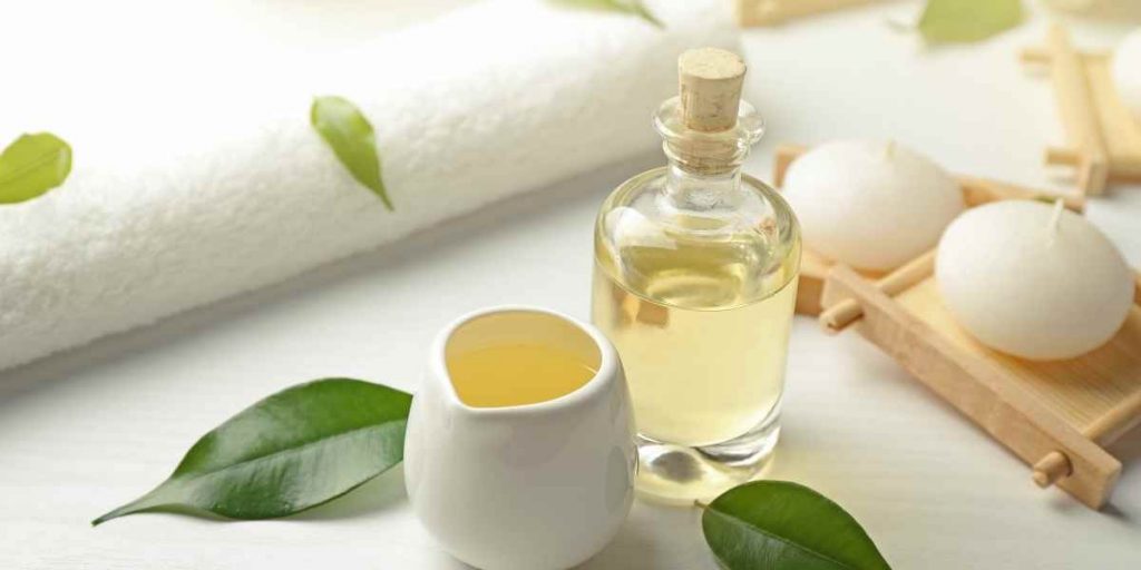 how-to-use-tea-tree-oil-for-acne-scars-11-easy-ways